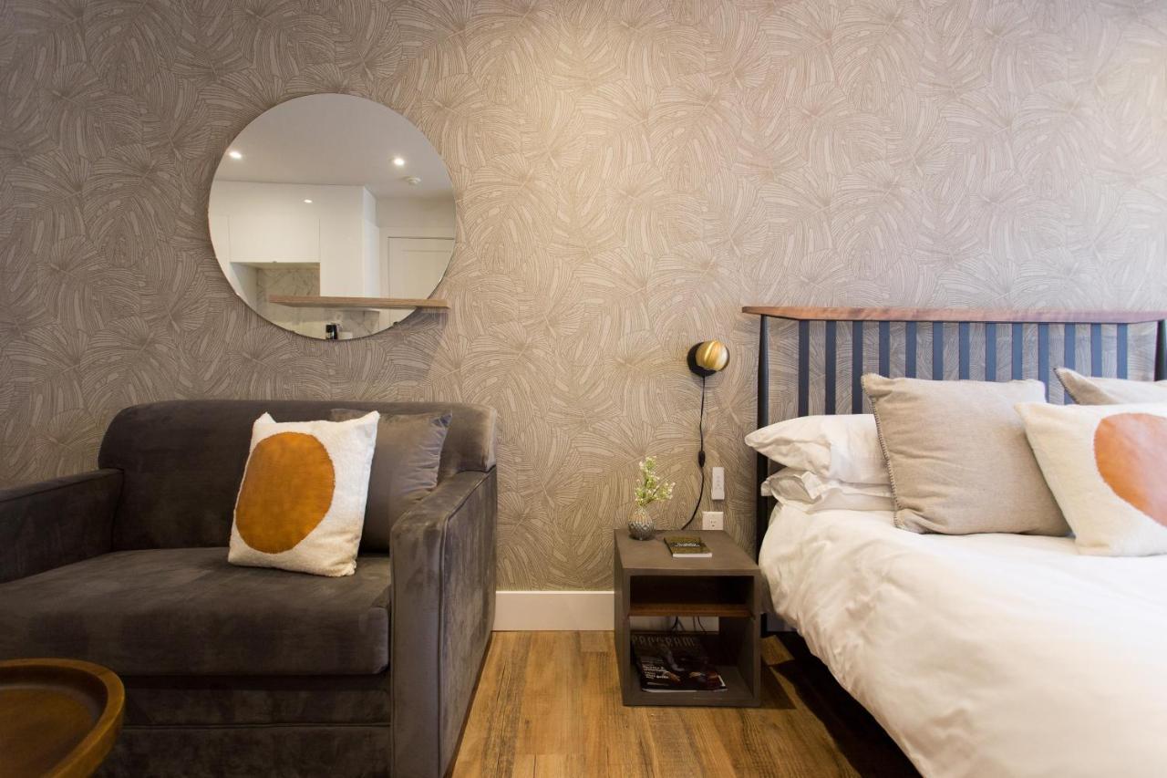 Romantic Studio In The Heart Of Little Italy By Den Stays Montreal Exteriér fotografie